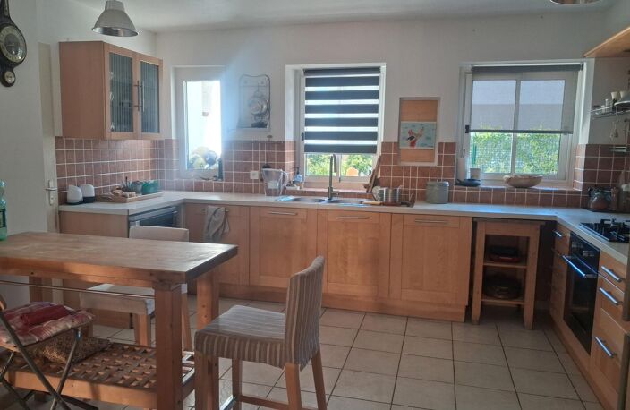 125 m² Hab + 2 studios de 23 m², terrain 384 m² — photo 5