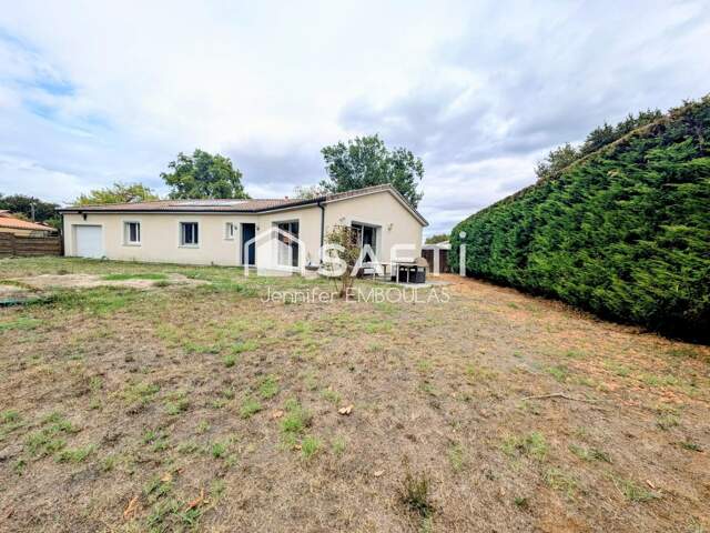 Maison familiale 4 chambres, double garage et jardin — photo du bien