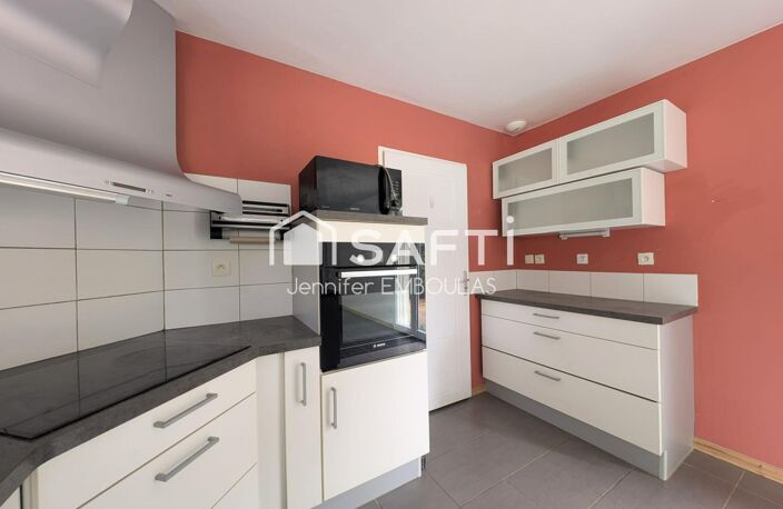 Maison familiale 4 chambres, double garage et jardin — photo 2