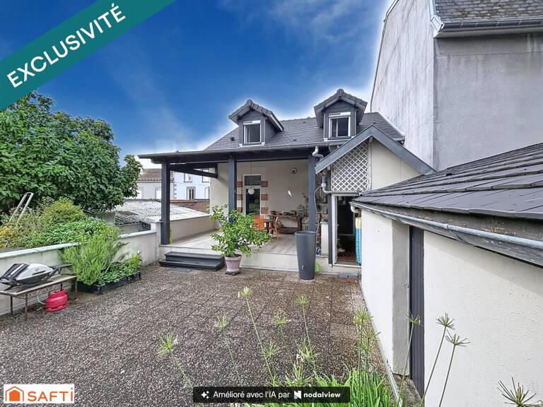 Maison de ville ATYPIQUE avec plein de possibilités ! — photo 1