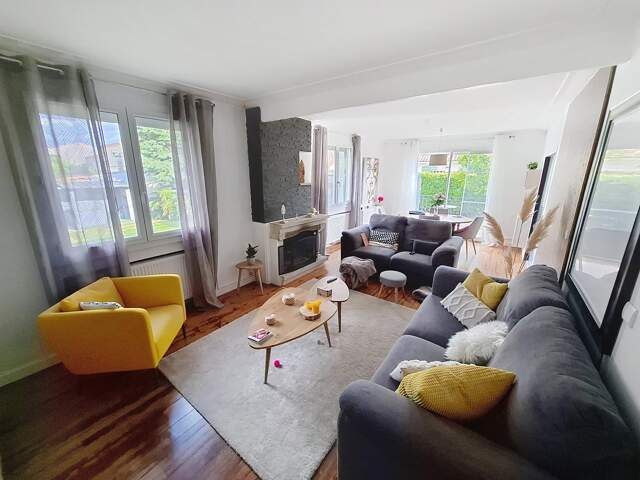 Maison 7 pièces - 174 m² — photo du bien
