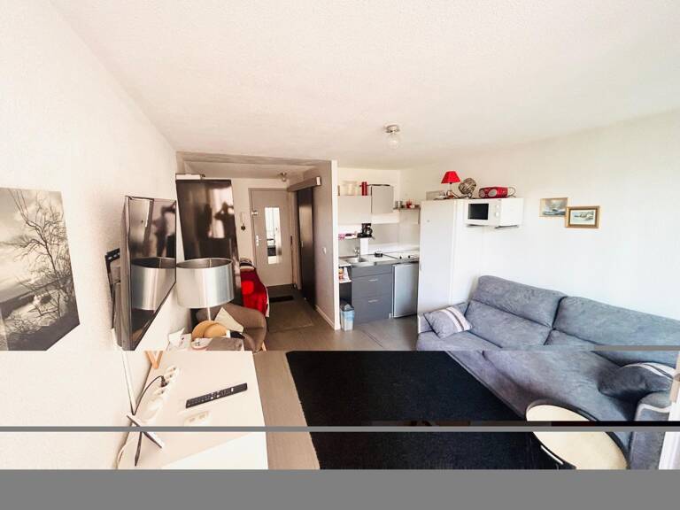 STUDIO DE 21 M2 AVEC VUE PORT — photo 1
