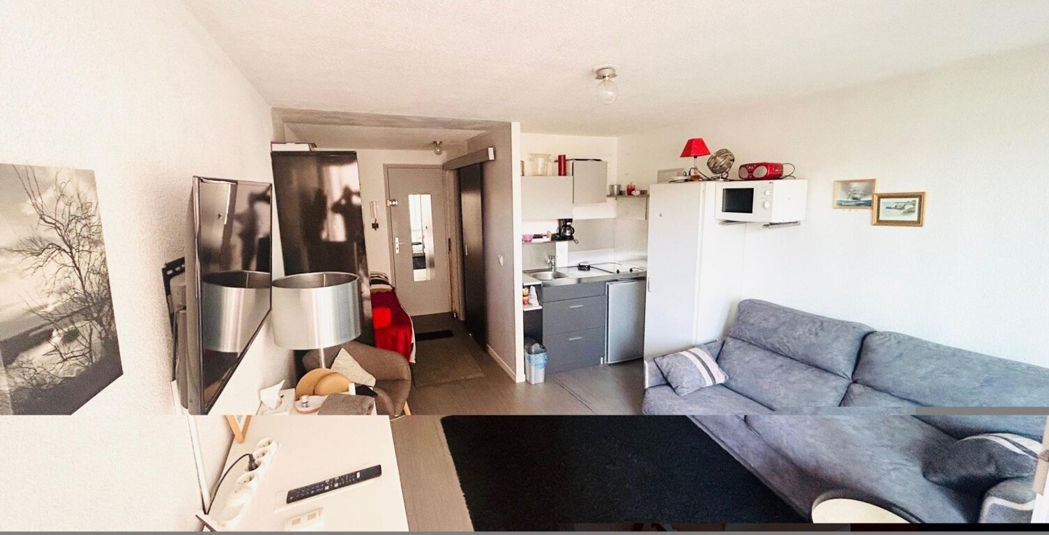 STUDIO DE 21 M2 AVEC VUE PORT — photo 1
