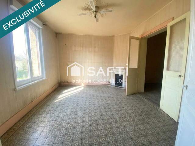 Maison de ville avec 2 chambres, cour, garage — photo du bien