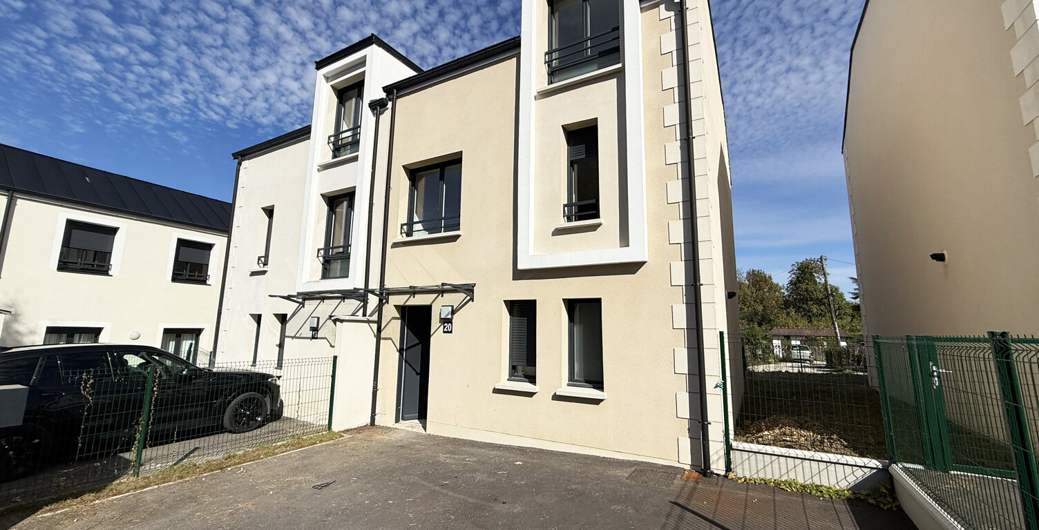 Maison de ville - Saint Thibault des Vignes — photo 1