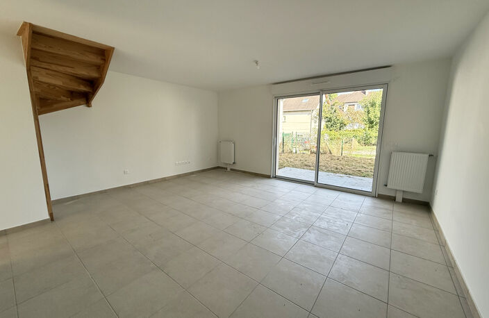 Maison de ville - Saint Thibault des Vignes — photo 4