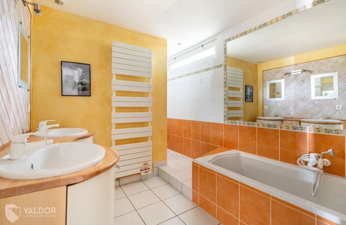 Appartement 92 m² avec 150  m² de jardin privatif — photo 4