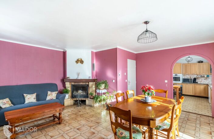 JASSANS RIOTTIER - Maison sur sous-sol - Deux habitations possibles — photo 5