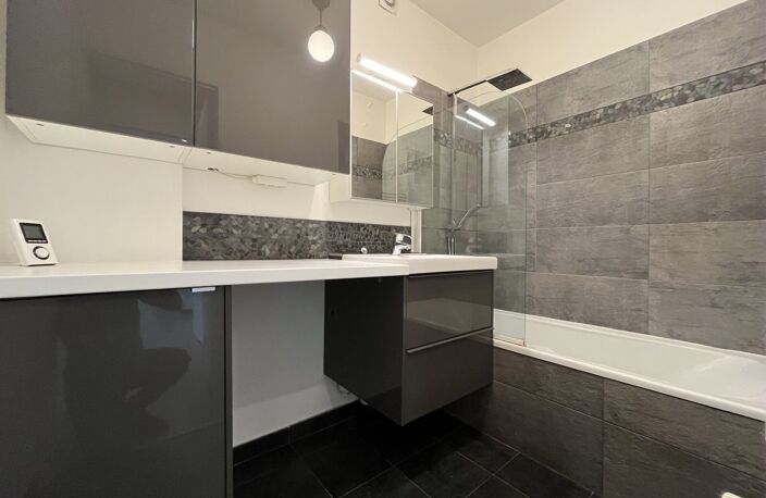 Rue George Sand – Appartement rénové, 2 chambres — photo 5