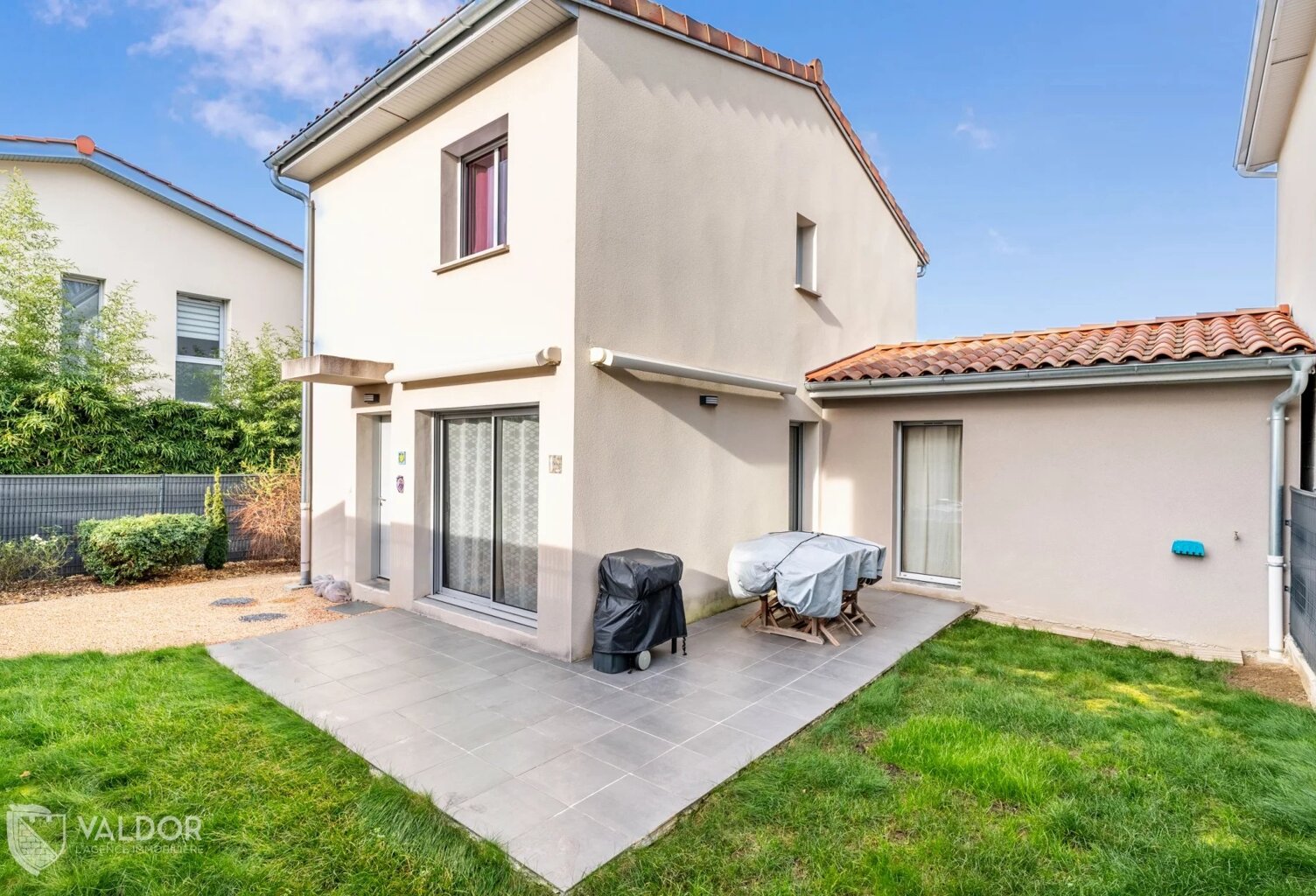 Genay - Maison de 2019 (RT 2012) - 90 m² - Au centre du village — photo 1