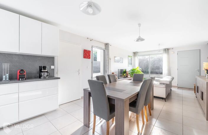 Genay - Maison de 2019 (RT 2012) - 90 m² - Au centre du village — photo 3