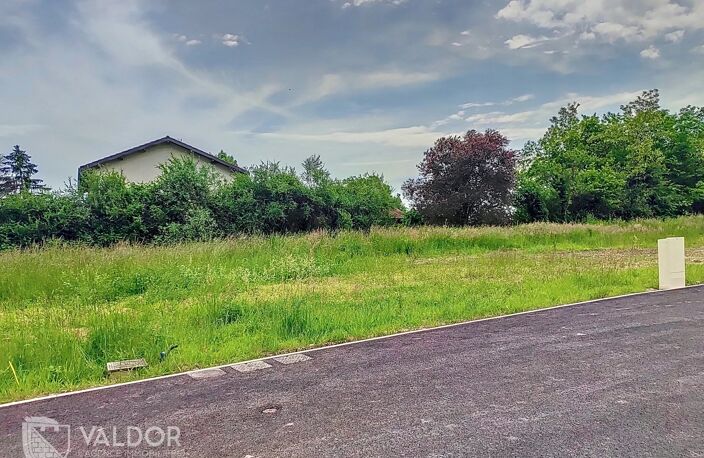 Terrain constructible viabilisé – 803 m² – MARLIEUX (01240) — photo 3