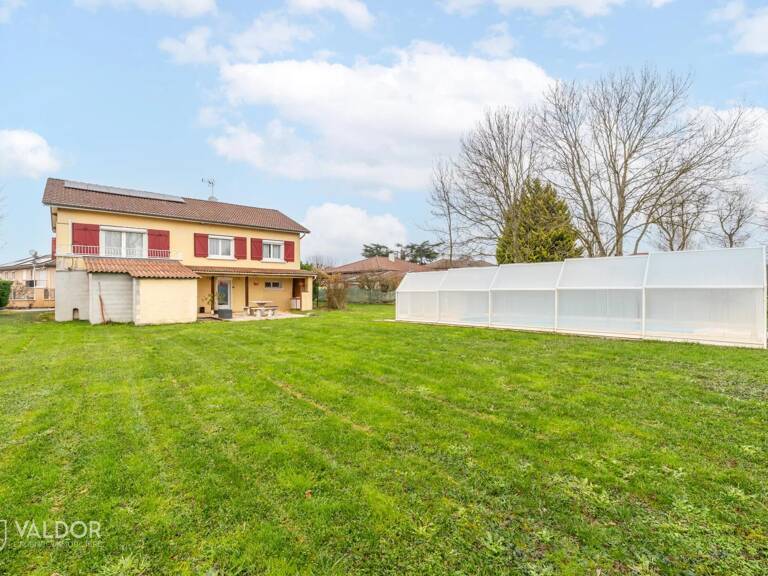 Maison sur sous-sol de 153 m² habitables – Proximité gare SNCF - 1 334 m² de terrain — photo 1