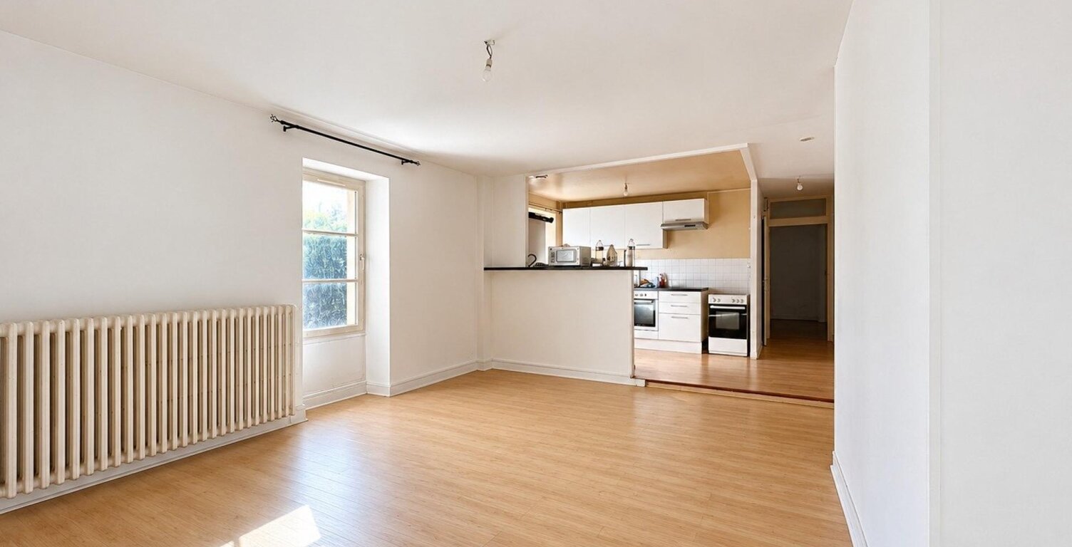 T3 HYPER CENTRE DE SABLE SUR SARTHE — photo 1