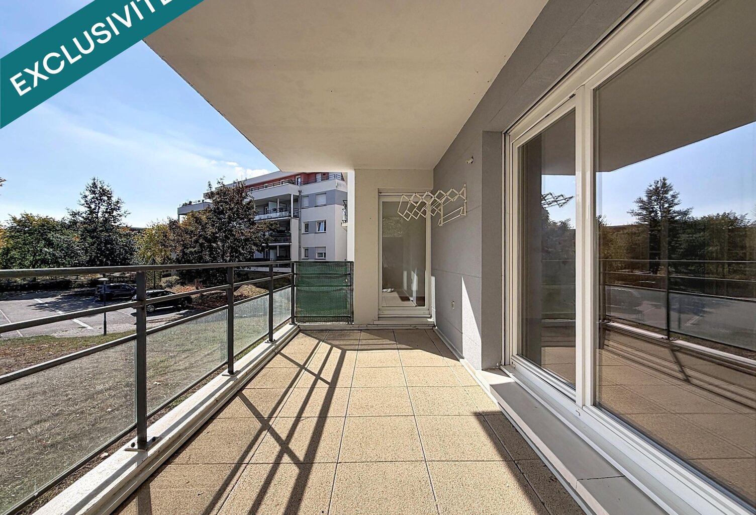 Appartement avec terrasse, garage et parking — photo 1