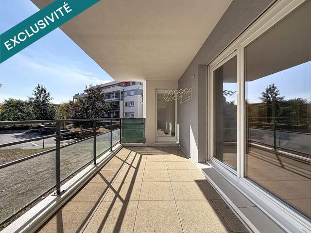Appartement avec terrasse, garage et parking — photo du bien