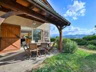 THURINS - Maison familiale individuelle de 196 m² habitables avec 6 chambres  Terrain de 550 m² — photo 2