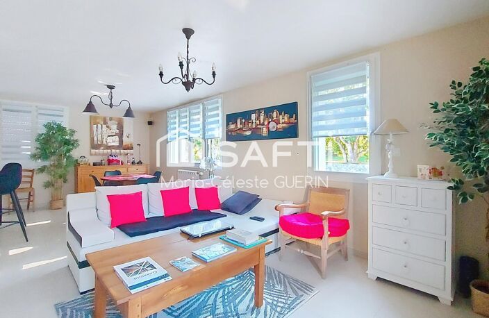 Maison chaleureuse, cadre verdoyant, vie de famille paisible — photo 2