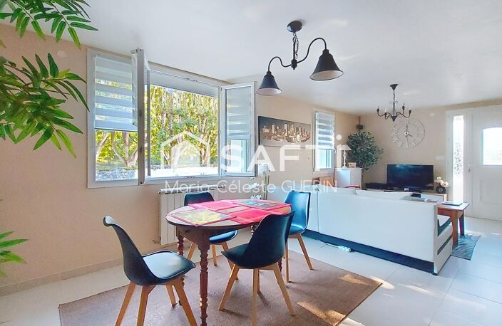 Maison chaleureuse, cadre verdoyant, vie de famille paisible — photo 3