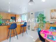 Maison chaleureuse, cadre verdoyant, vie de famille paisible — photo 4