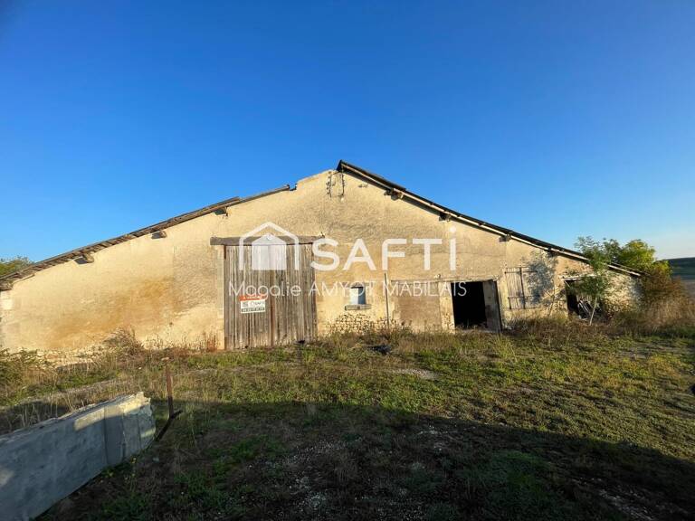 ANCIEN CHAI A REHABILITER sur terrain de 3400m² — photo 1