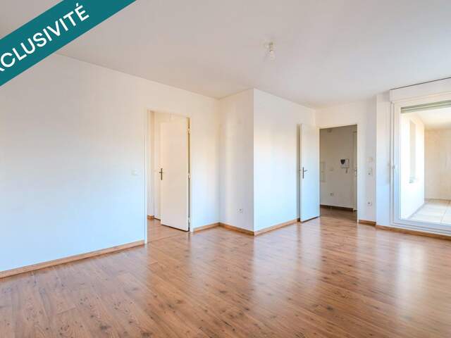 Appartement type 2 avec terrasse et parking — photo du bien
