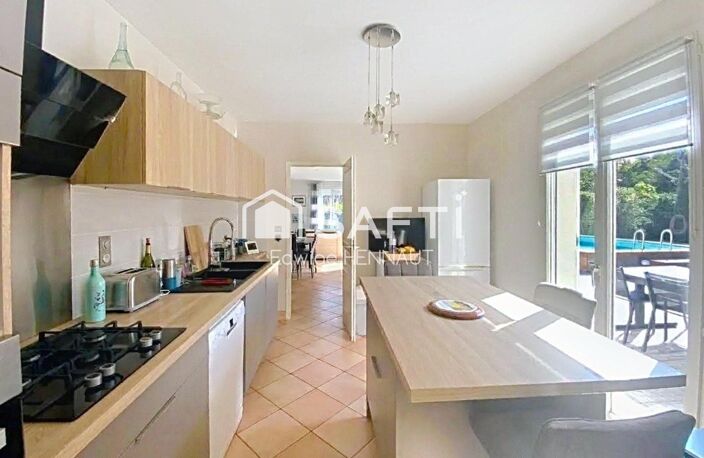 Maison plain pied 3 chambres, grand jardin et piscine. — photo 4
