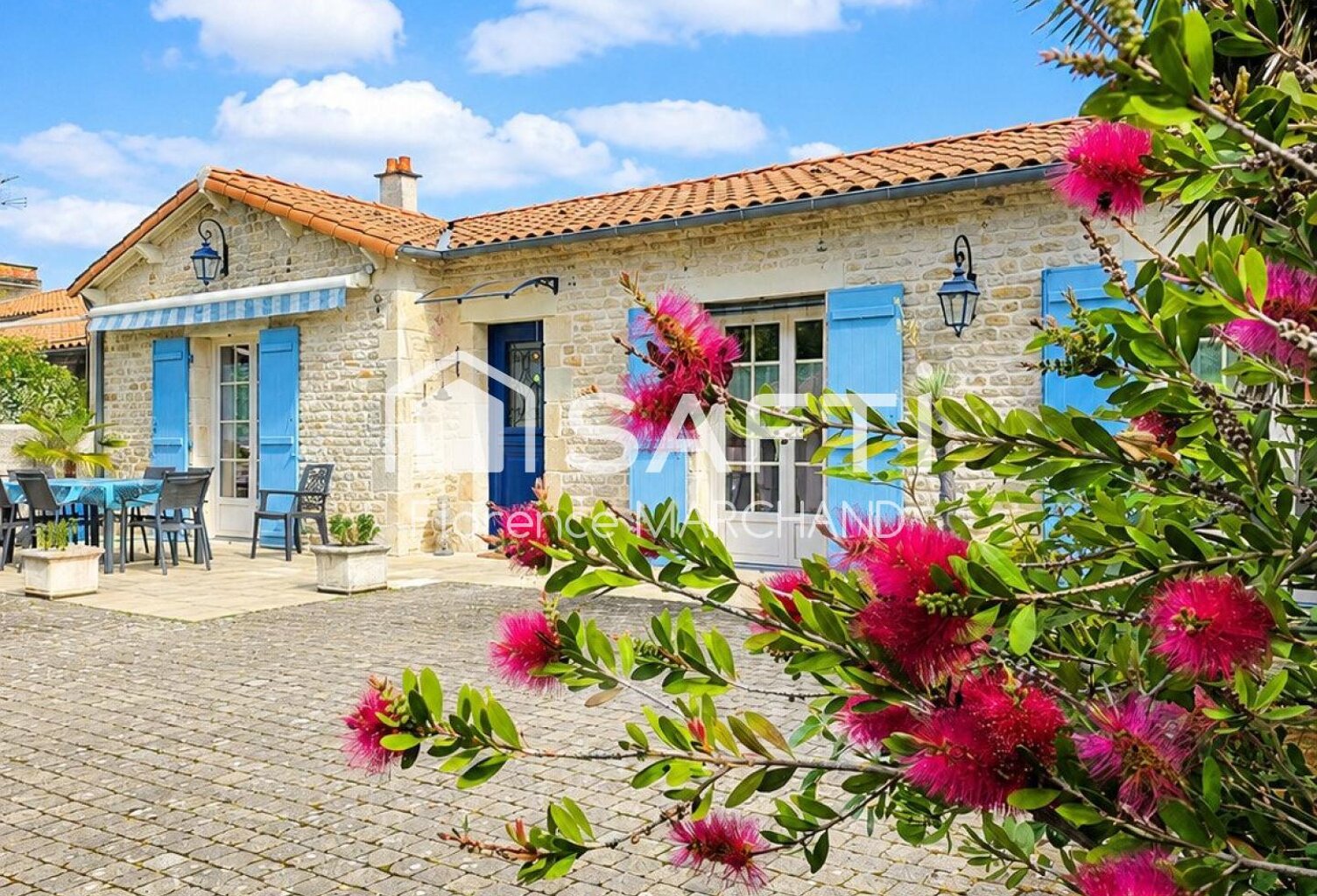 MAISON EN PIERRE PLEINE DE CHARME - 2 CH RDC - 2 CH ETAGE - JARDIN- 2 GARAGES — photo 1