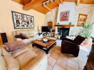 MAISON EN PIERRE PLEINE DE CHARME - 2 CH RDC - 2 CH ETAGE - JARDIN- 2 GARAGES — photo 2