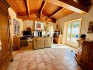 MAISON EN PIERRE PLEINE DE CHARME - 2 CH RDC - 2 CH ETAGE - JARDIN- 2 GARAGES — photo 3