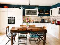 MAISON EN PIERRE PLEINE DE CHARME - 2 CH RDC - 2 CH ETAGE - JARDIN- 2 GARAGES — photo 4