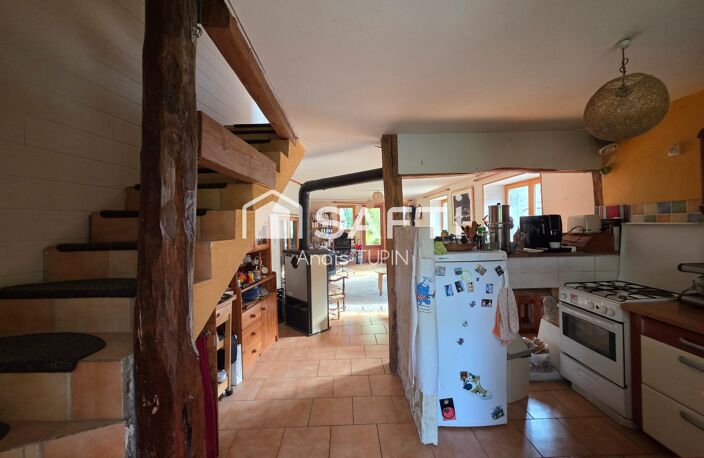 Maison en pierre dans rue calme avec dependance amenageable — photo 4