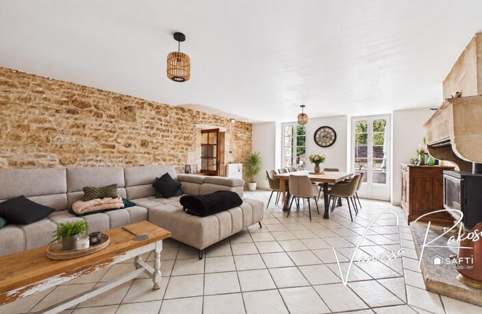 Maison Charentaise de 150 m² Dépendances et 2000m² de jardin — photo 2