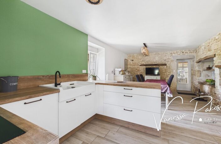 Maison Charentaise de 150 m² Dépendances et 2000m² de jardin — photo 3