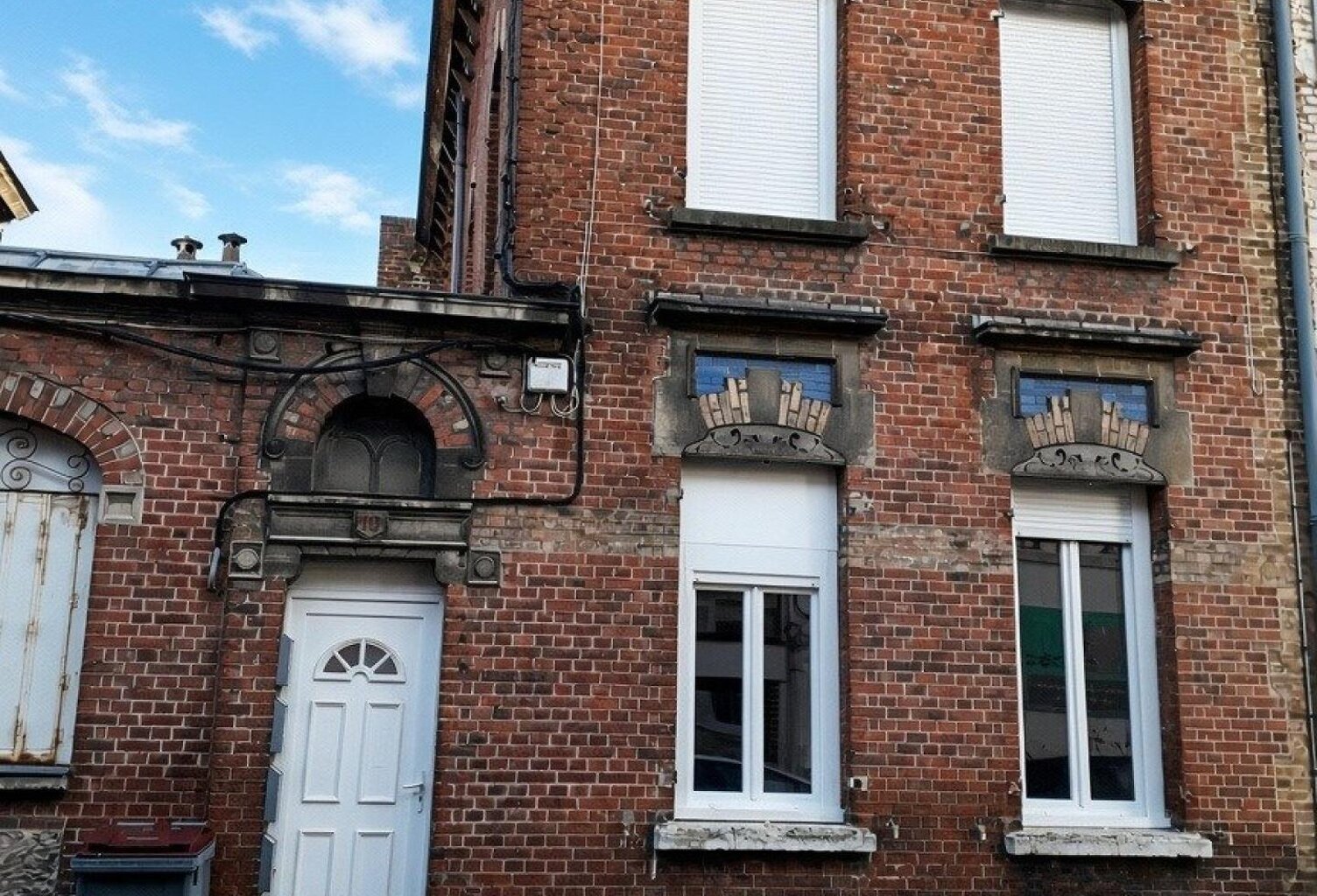 Immeuble locatif, 6 pièces, 131 m2 — photo 1