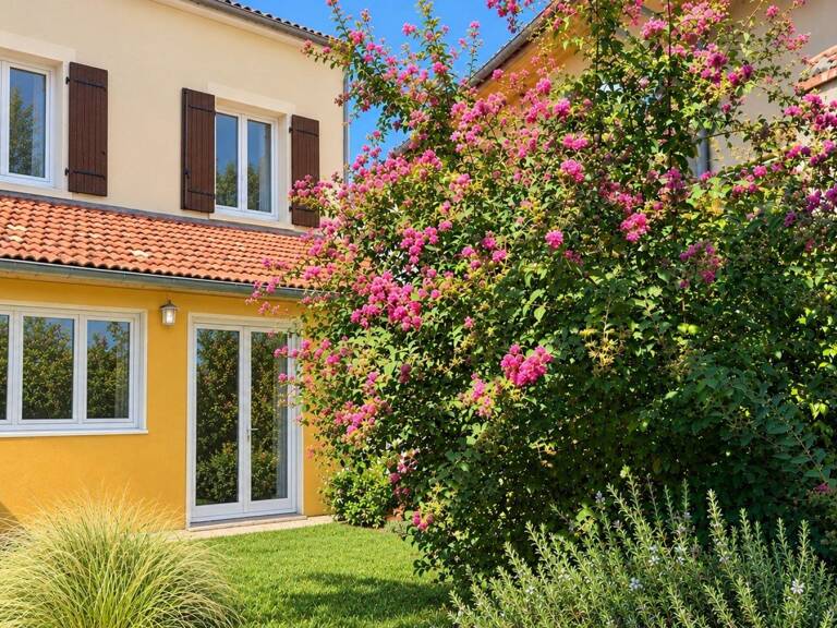 Maison de ville de 157 m2 proche de toutes commodités — photo 1