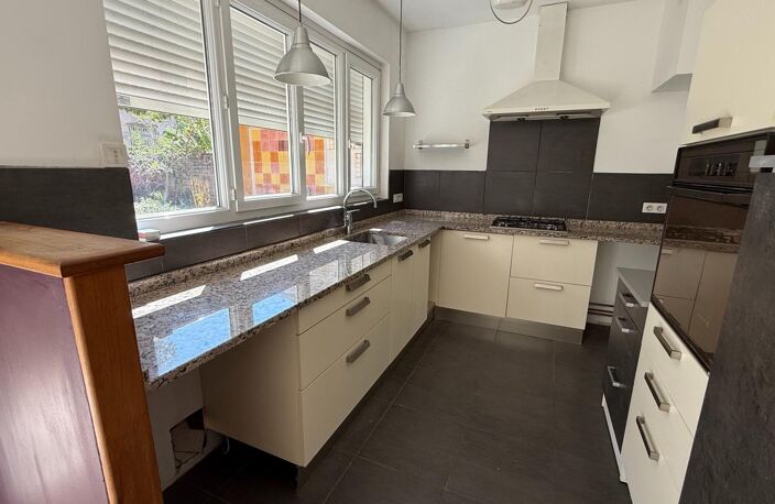 Maison de ville de 157 m2 proche de toutes commodités — photo 3