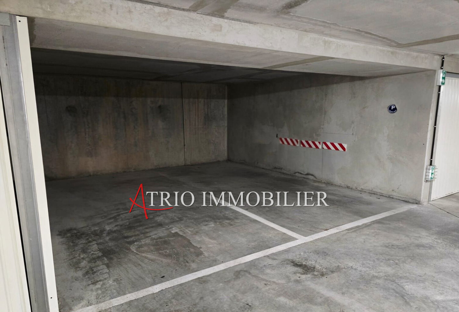 location parking — photo 1