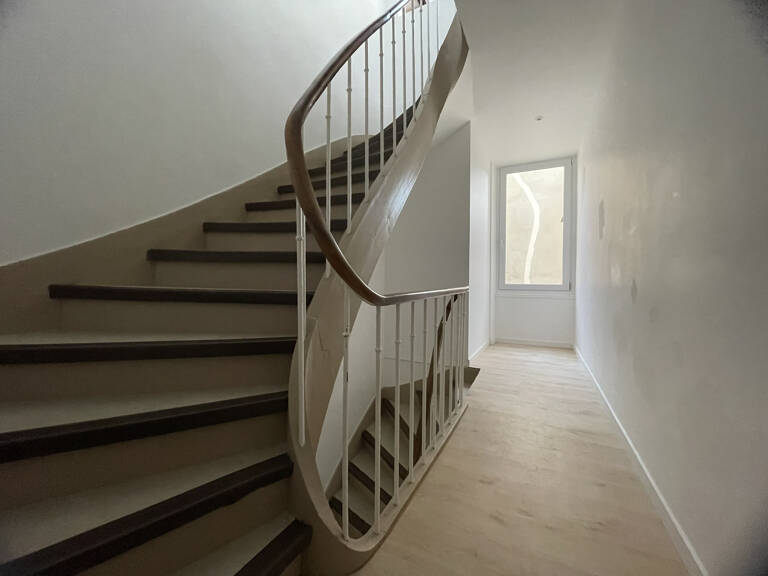REIMS, secteur Courlancy, type 2 refait à neuf — photo 1