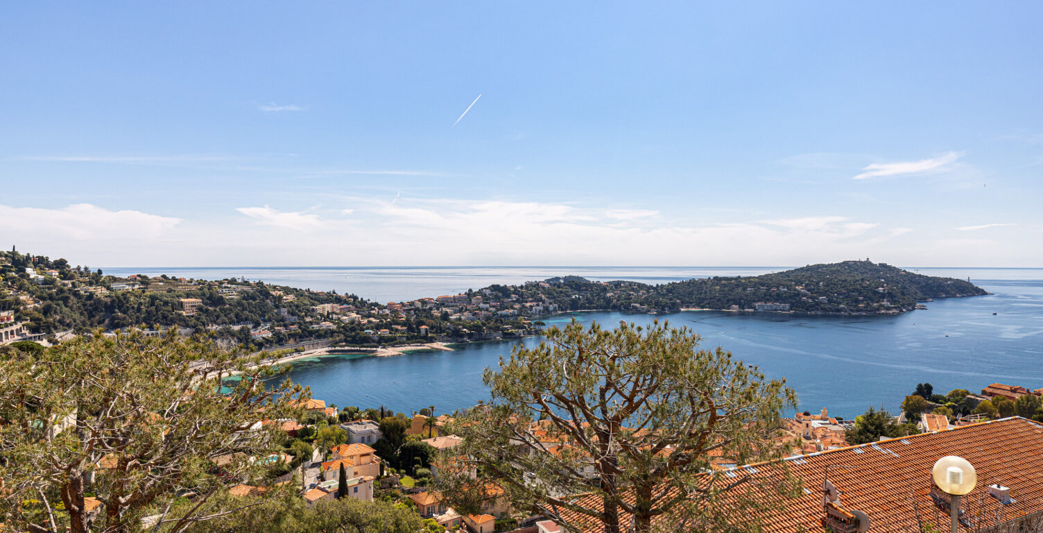 VILLEFRANCHE SUR MER - Corne d’Or - Magnifique 3 pièces entièrement rénové dispo — photo 1