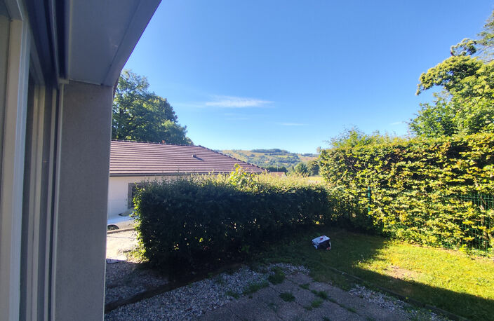 À Villages Du Lac De Paladru, villa de plain pied 4 pièces — photo 3