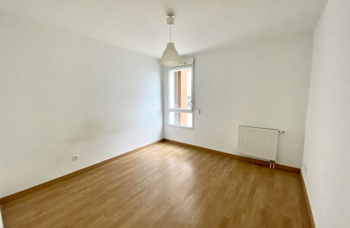APPARTEMENT RECENT NANTES - 3 pièce(s) - 75,26 m2 — photo 5