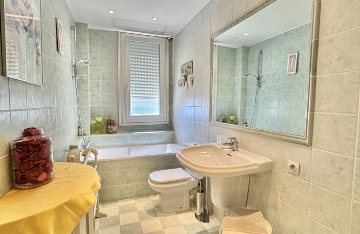Chambre en colocation – 15 m² avec balcon & aperçu mer – Proche école de commerce EDHEC (77 Bd René Cassin 06200 Nice) — photo 5