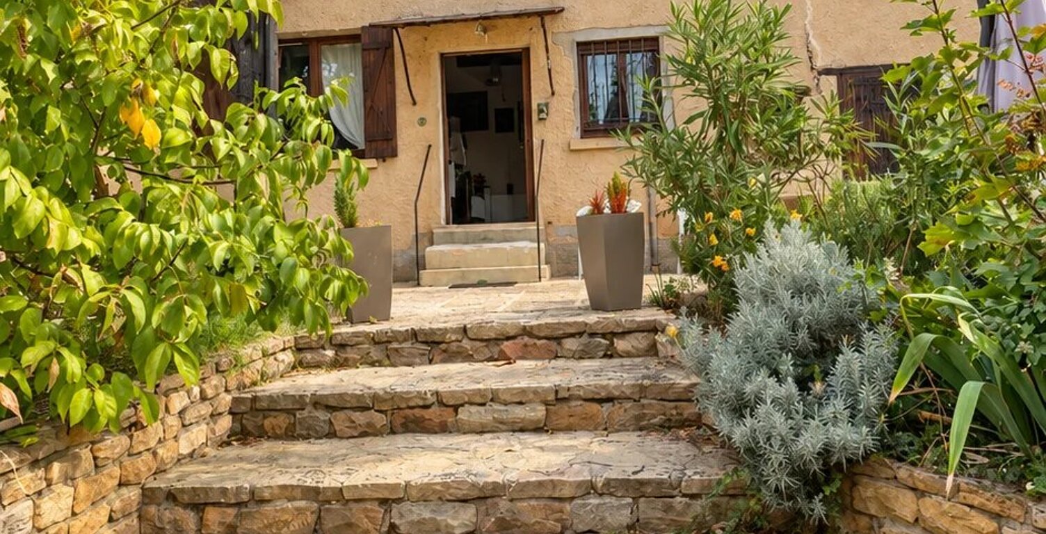 Maison ancienne rénovée — photo 1