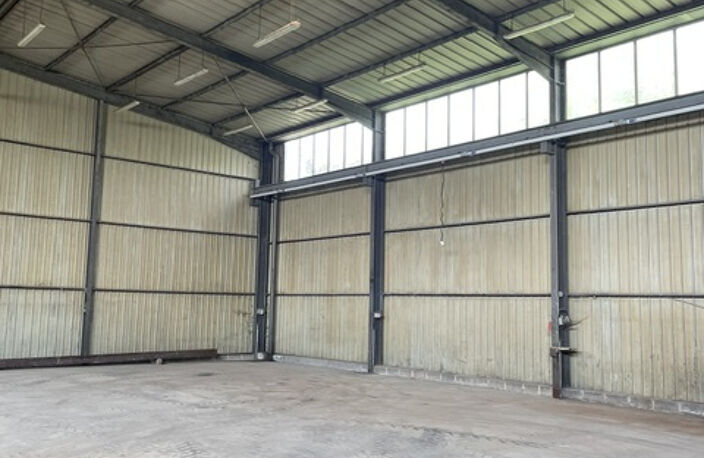 Bâtiment de stockage ou bâtiment à usage professionnel. — photo 2