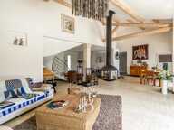 Sathonay Village - Maison de 290 m² - 5 chambres - piscine — photo 4