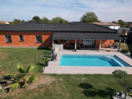Maison contemporaine de plain-pied 143m2 - Piscine - 1 336m2 — photo 3