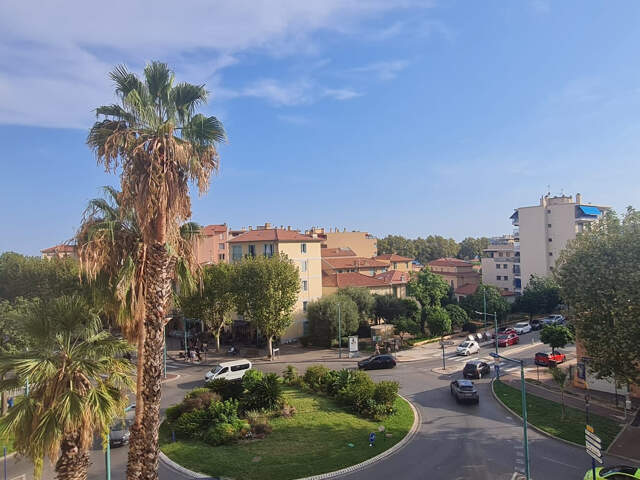 MENTON COURS DU CENTENAIRE — photo du bien
