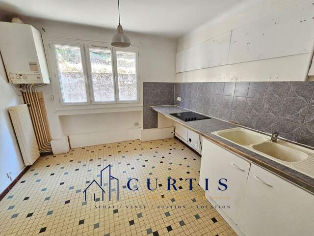 F4 - 89m ² — photo du bien