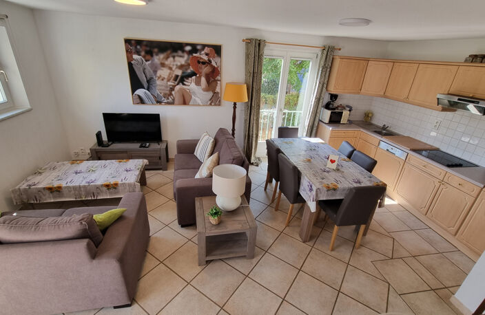 VAR (83) - À VENDRE - VIDAUBAN - Villa Triplex avec 3 chambr — photo 4
